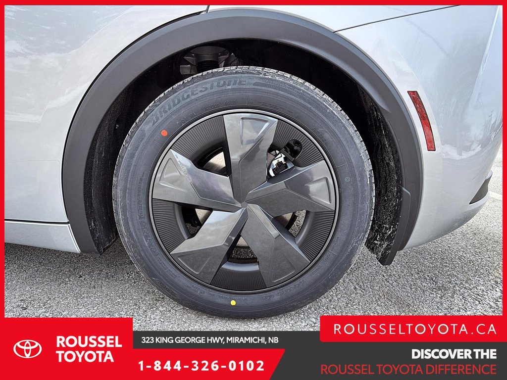 2026 Toyota Prius Plug-in Hybrid SE in Miramichi, New Brunswick - 7 - w1024h768px