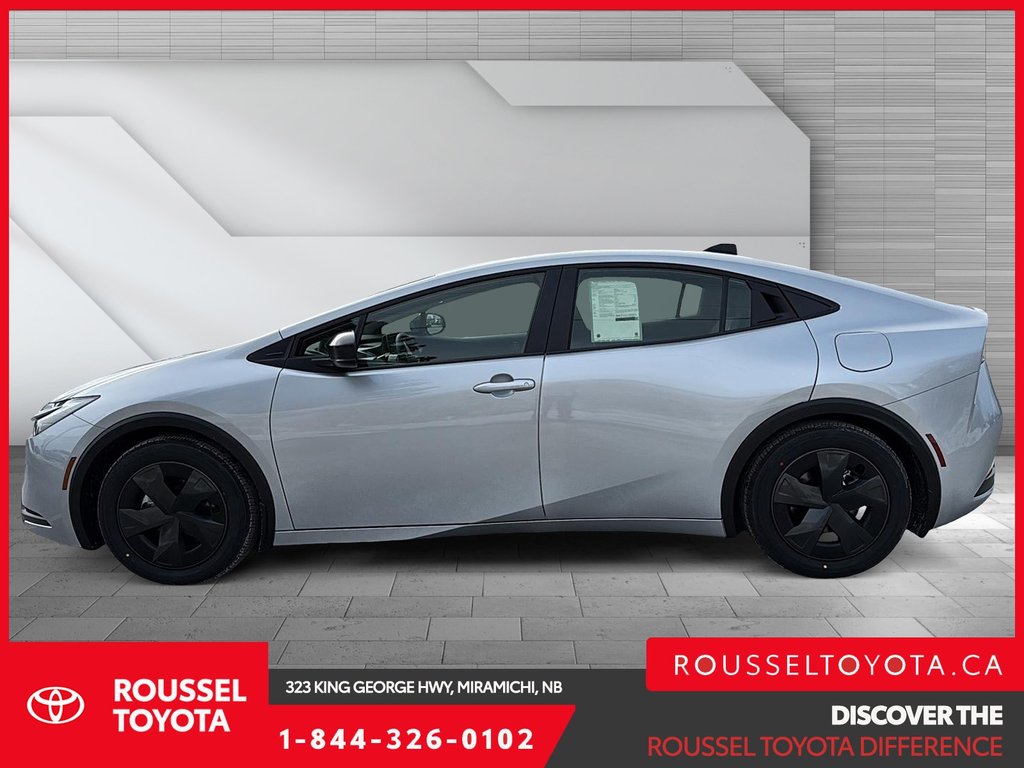 2026 Toyota Prius Plug-in Hybrid SE in Miramichi, New Brunswick - 5 - w1024h768px