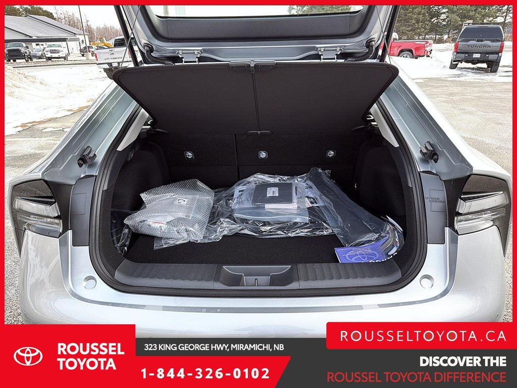 2026 Toyota Prius Plug-in Hybrid SE in Miramichi, New Brunswick - 6 - w1024h768px