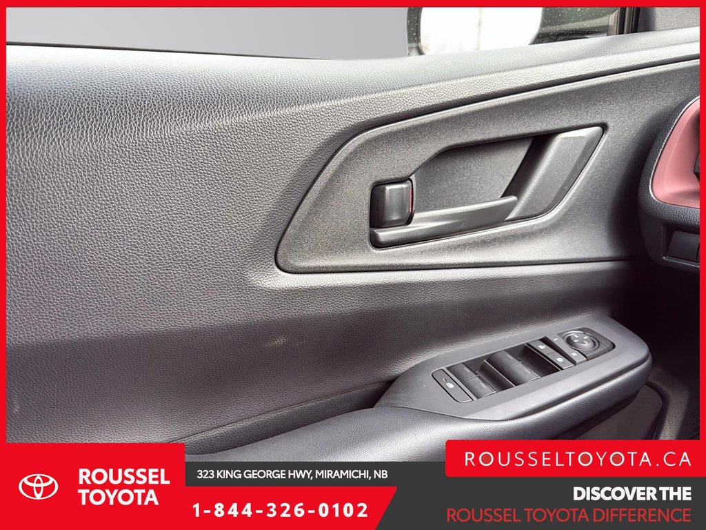2026 Toyota Prius Plug-in Hybrid SE in Miramichi, New Brunswick - 11 - w1024h768px