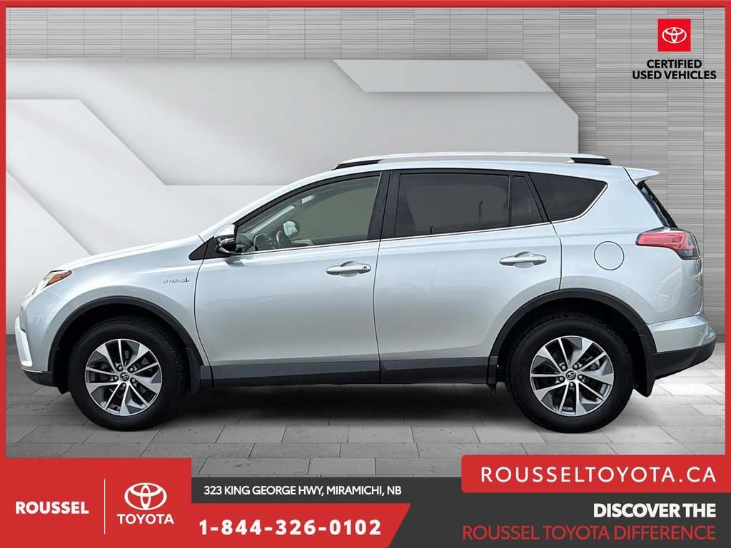 2016 Toyota RAV4 Hybrid XLE in Miramichi, New Brunswick - 5 - w1024h768px