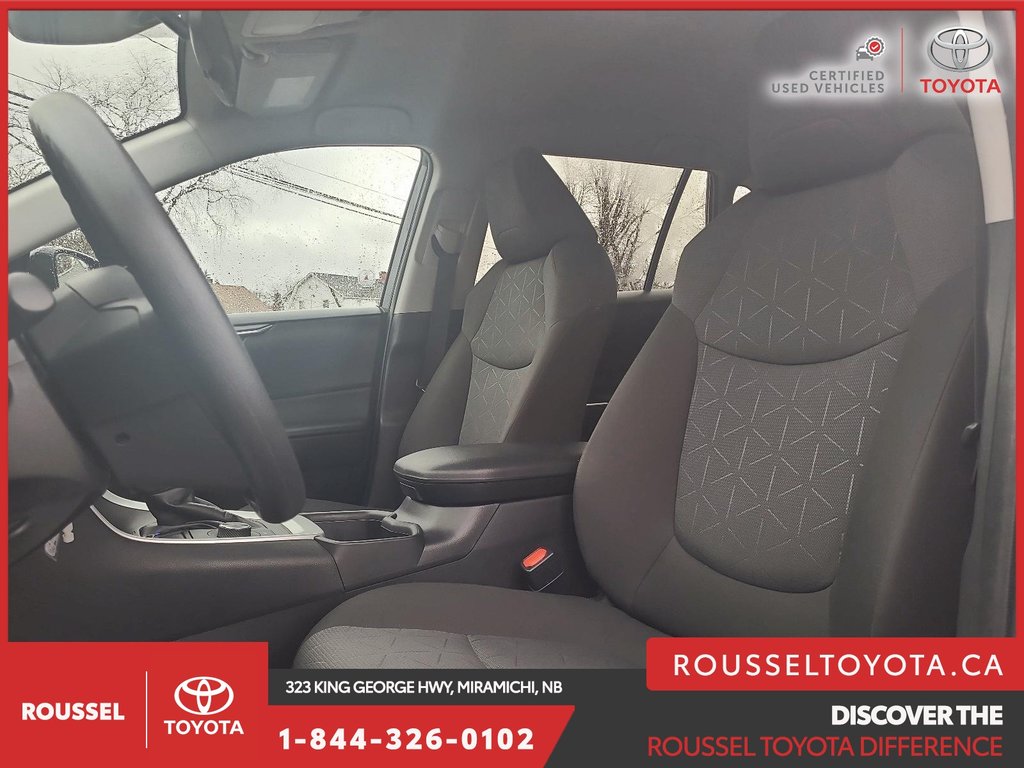 2022  RAV4 Hybrid LE in Miramichi, New Brunswick - 9 - w1024h768px