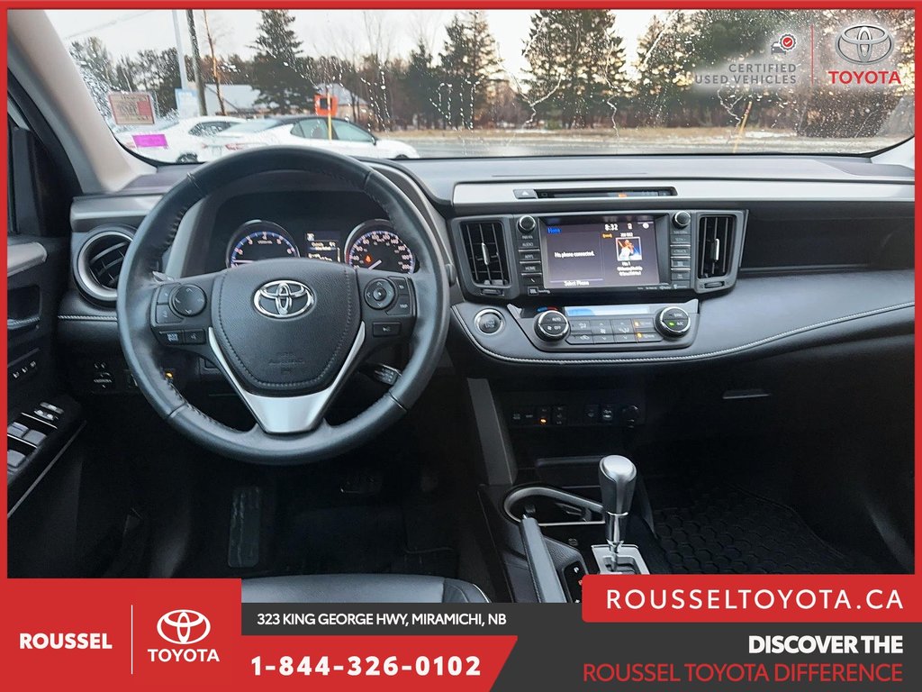 2018 Toyota RAV4 LIMITED in Miramichi, New Brunswick - 10 - w1024h768px