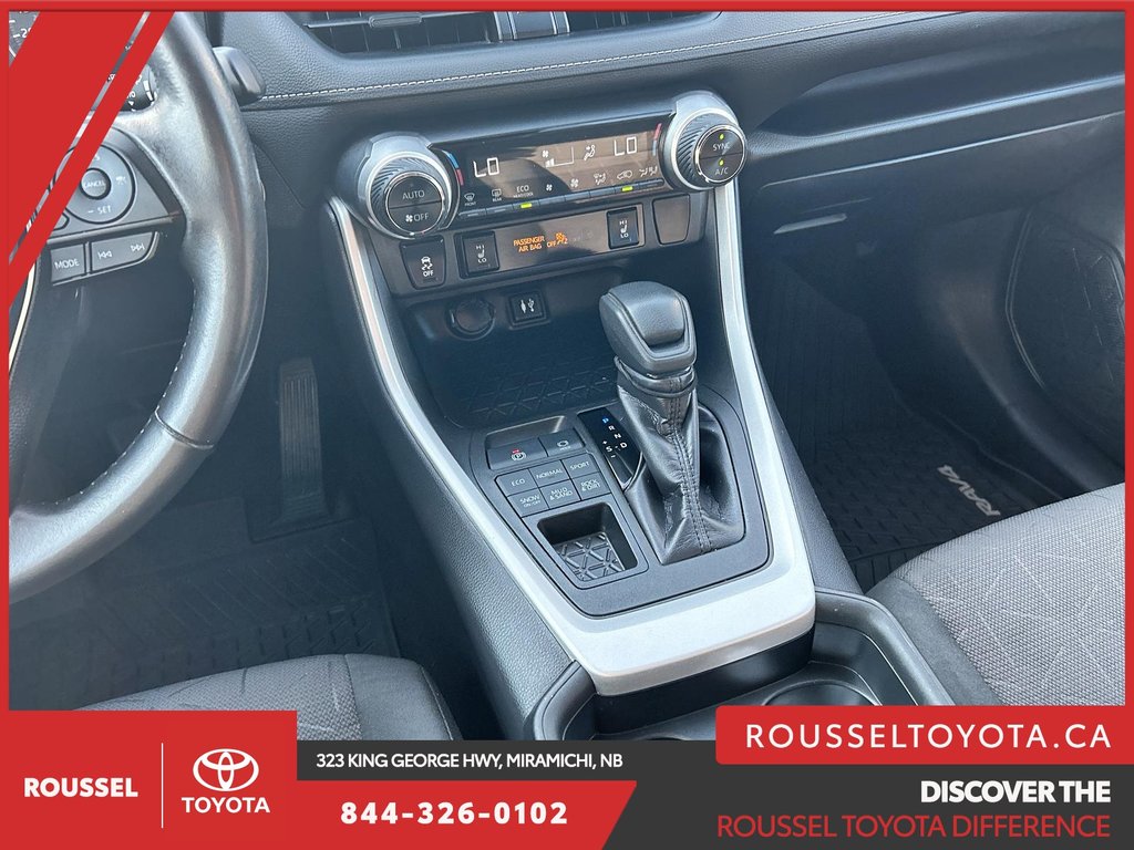 2019  RAV4 XLE in Miramichi, New Brunswick - 15 - w1024h768px