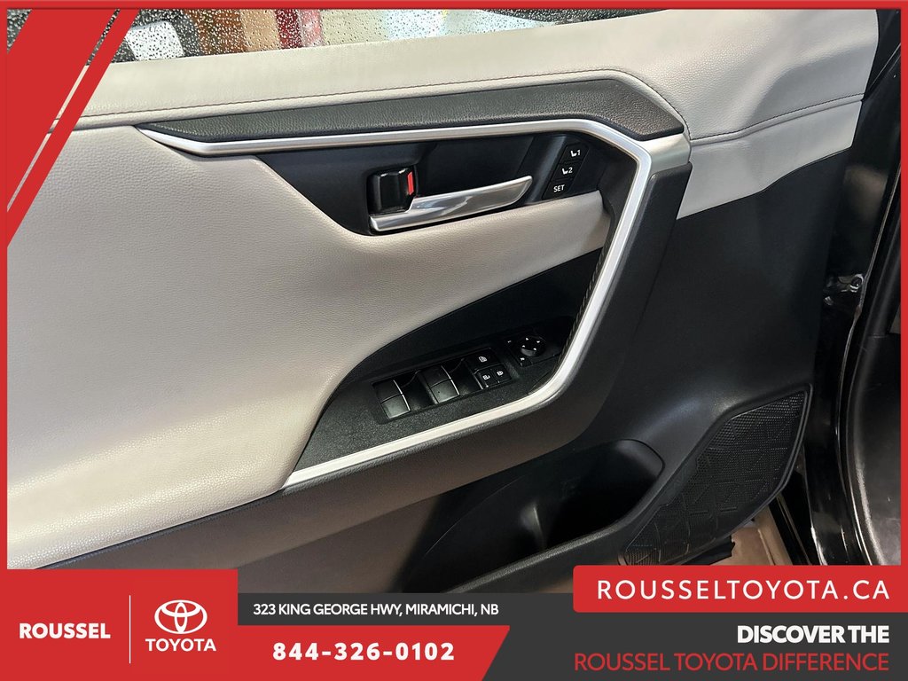 2019  RAV4 LIMITED in Miramichi, New Brunswick - 11 - w1024h768px