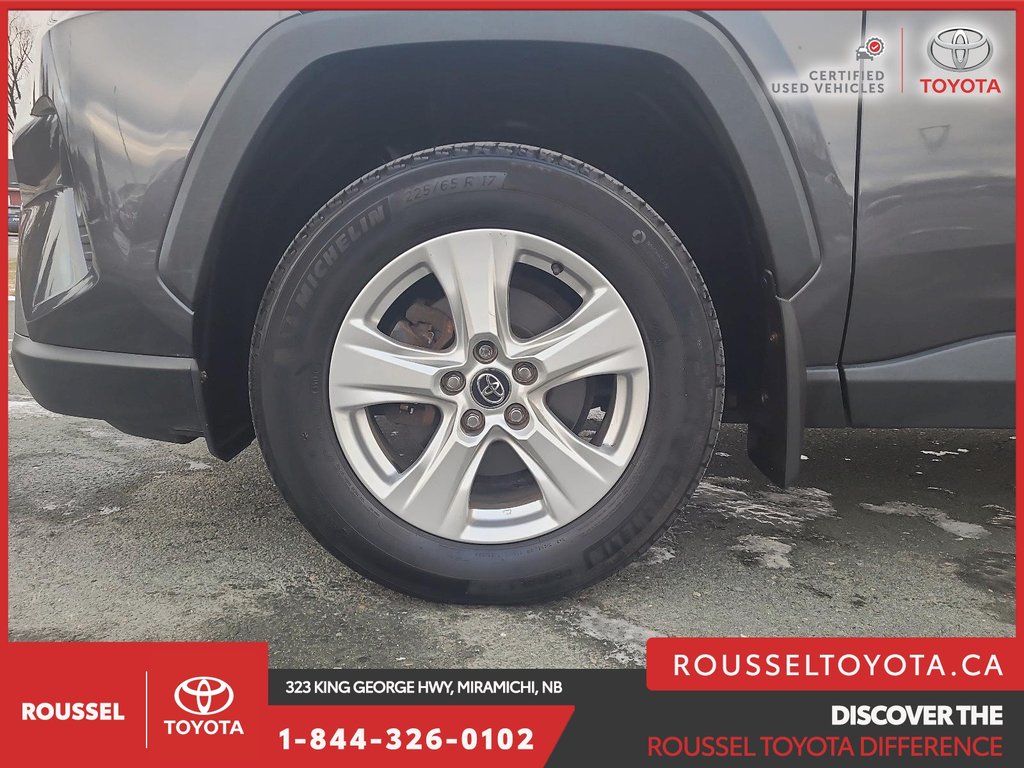 2019 Toyota RAV4 XLE in Miramichi, New Brunswick - 7 - w1024h768px