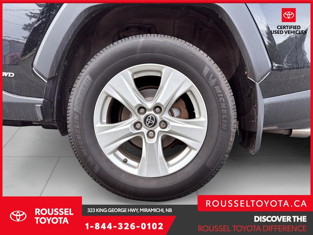 2019 Toyota RAV4 Hybrid XLE in Miramichi, New Brunswick - 7 - w1024h768px