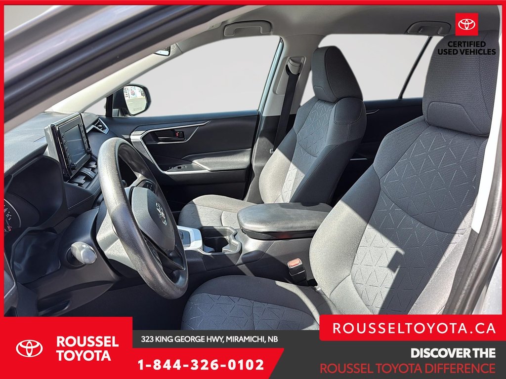 Toyota RAV4 LE 2020 à Miramichi, Nouveau-Brunswick - 9 - w1024h768px