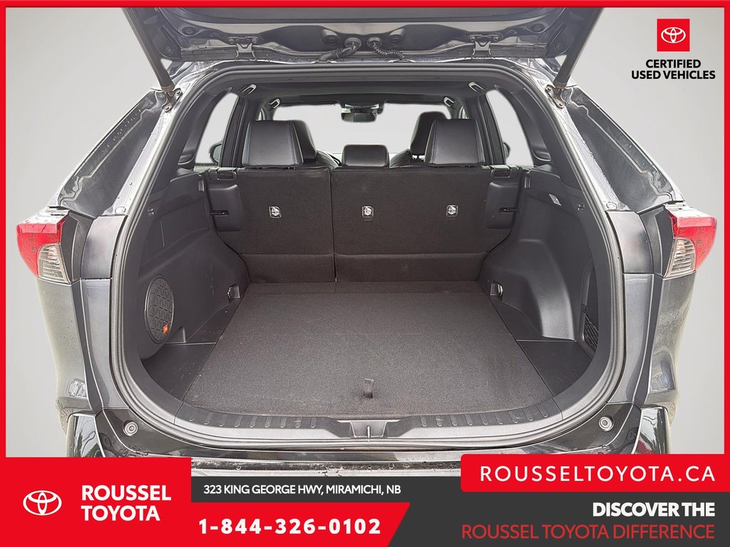2020 Toyota RAV4 Hybrid XSE in Miramichi, New Brunswick - 6 - w1024h768px