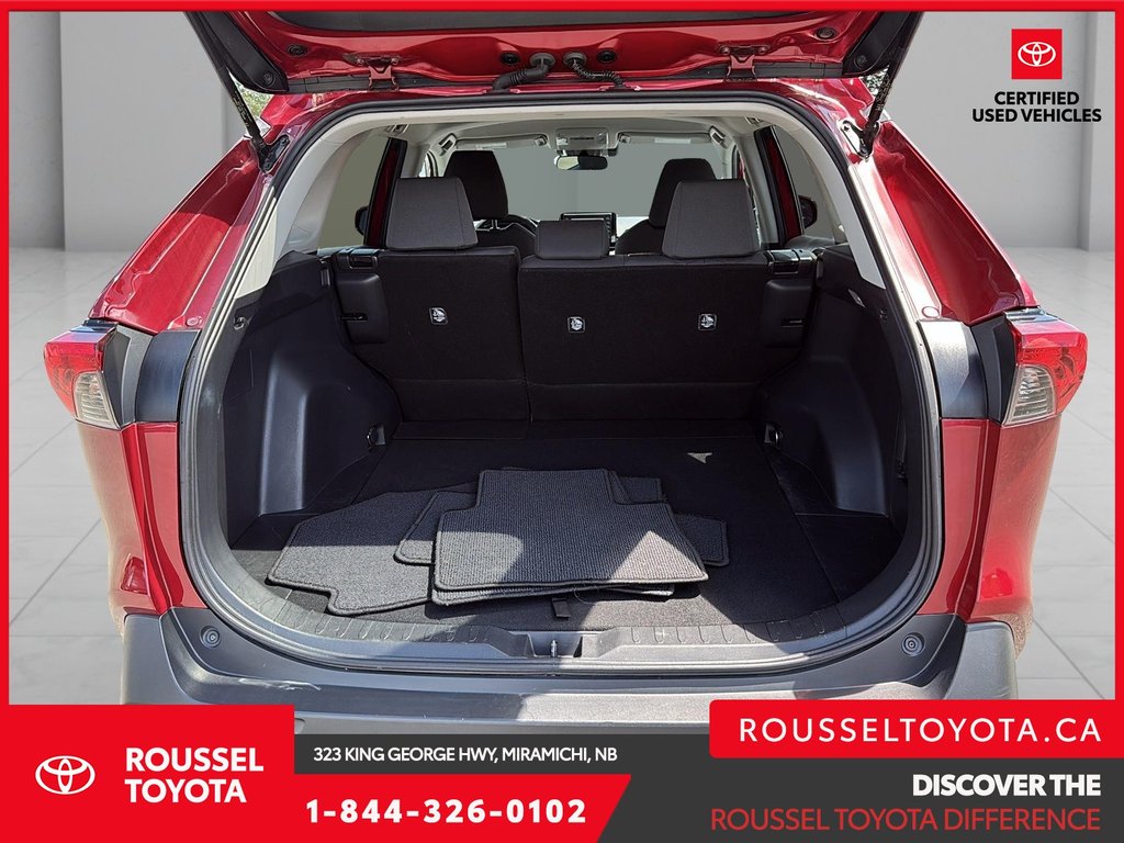 2020 Toyota RAV4 Hybrid LE in Miramichi, New Brunswick - 6 - w1024h768px