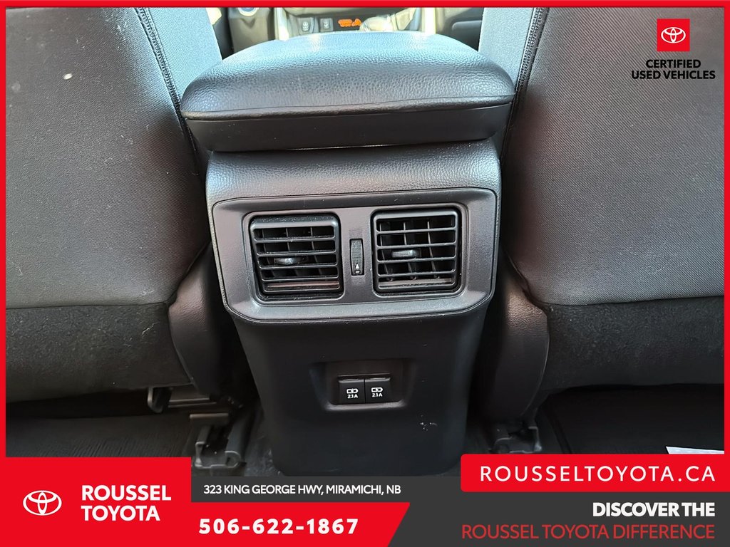 2020 Toyota RAV4 Hybrid XLE in Miramichi, New Brunswick - 16 - w1024h768px