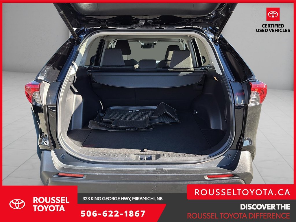 2020 Toyota RAV4 Hybrid XLE in Miramichi, New Brunswick - 6 - w1024h768px