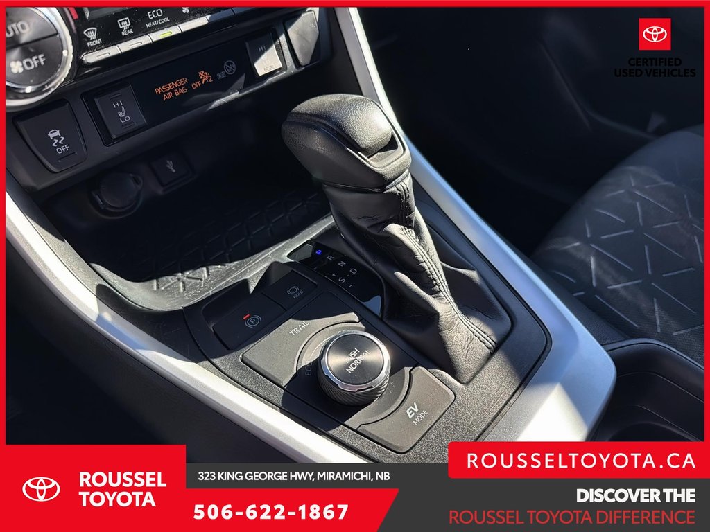 2020 Toyota RAV4 Hybrid XLE in Miramichi, New Brunswick - 15 - w1024h768px