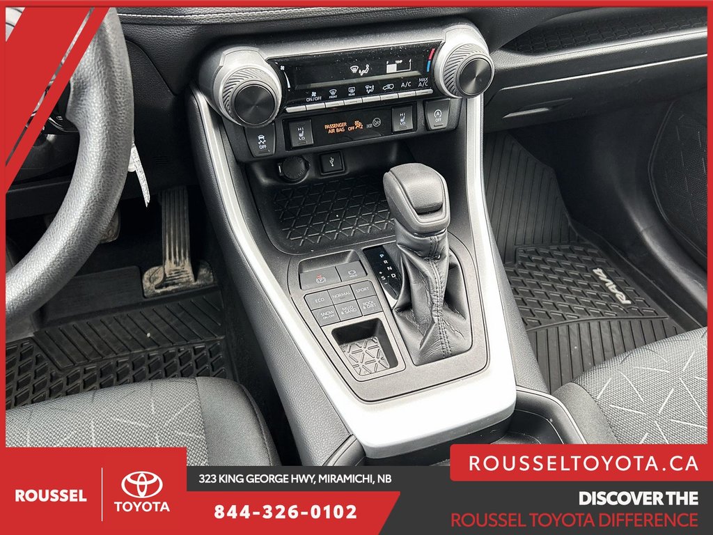 2021  RAV4 LE in Miramichi, New Brunswick - 15 - w1024h768px