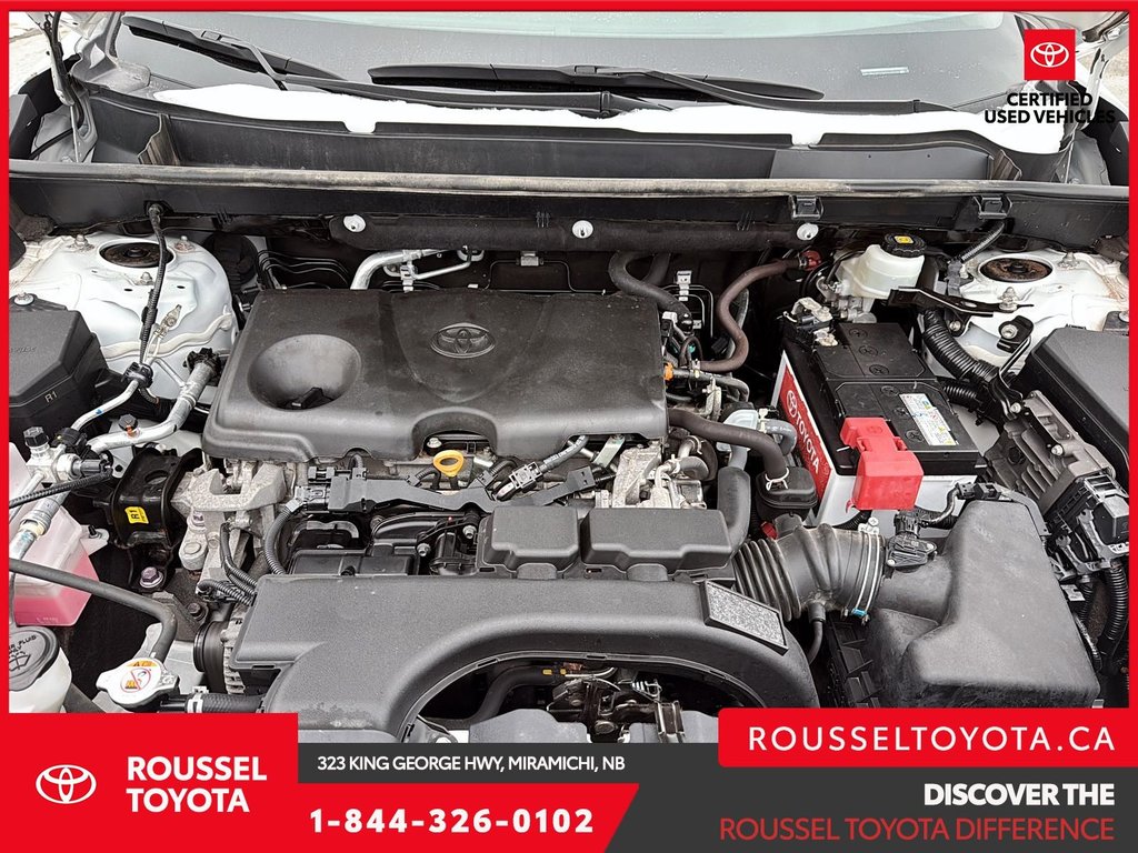 2021 Toyota RAV4 XLE in Miramichi, New Brunswick - 8 - w1024h768px