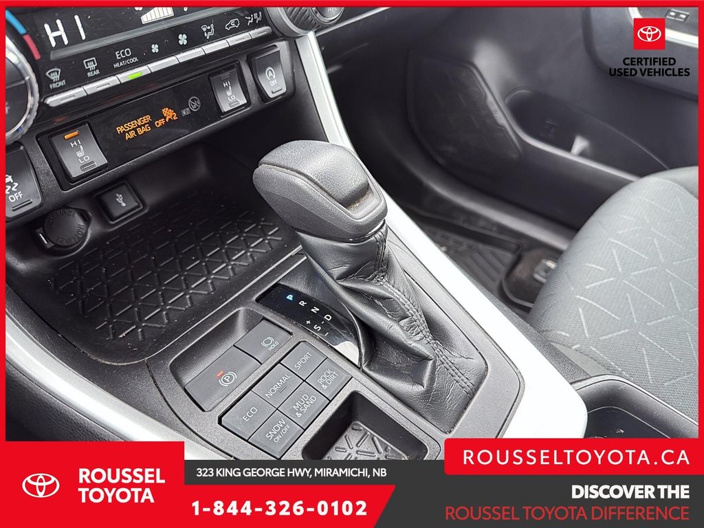 2021 Toyota RAV4 XLE in Miramichi, New Brunswick - 15 - w1024h768px