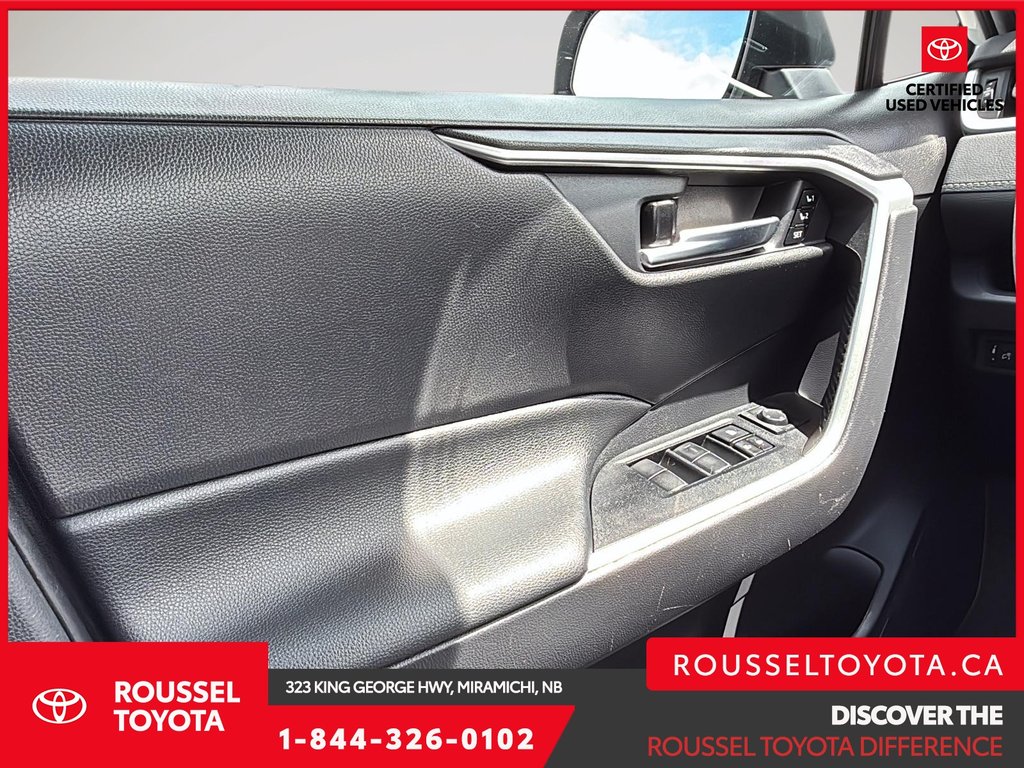 2021 Toyota RAV4 XLE in Miramichi, New Brunswick - 11 - w1024h768px