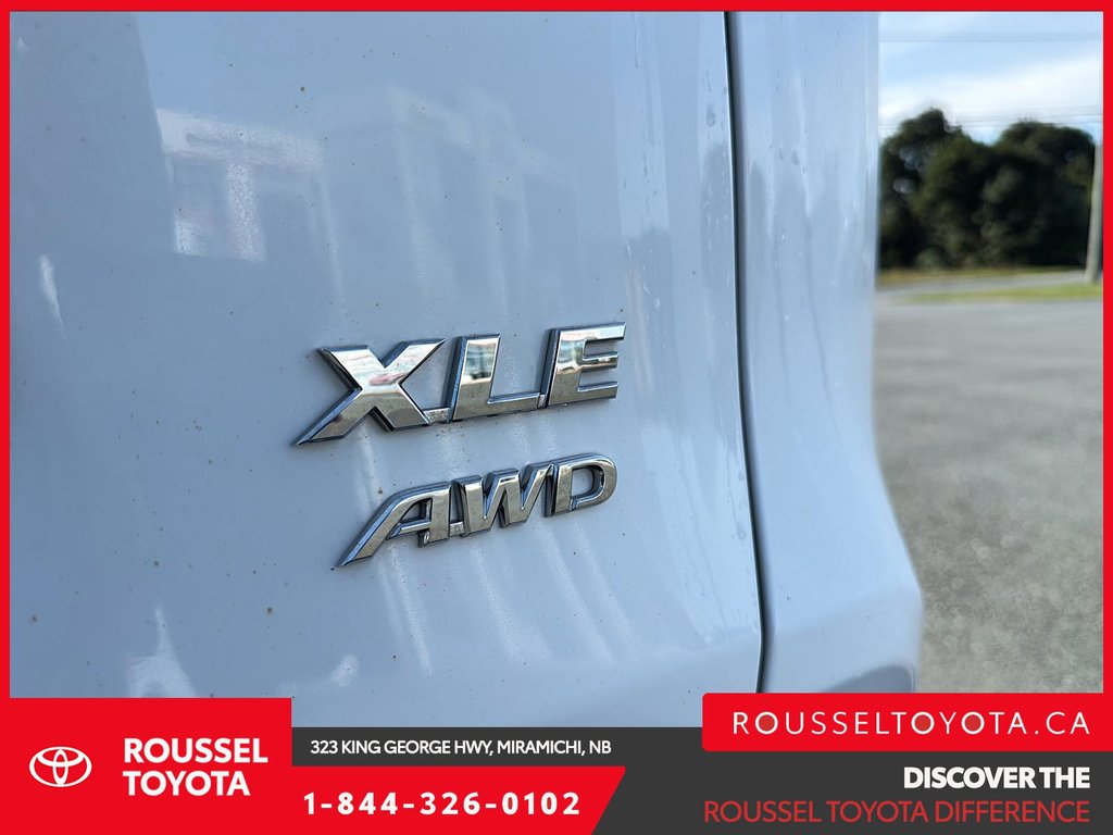 2021 Toyota RAV4 XLE in Miramichi, New Brunswick - 8 - w1024h768px