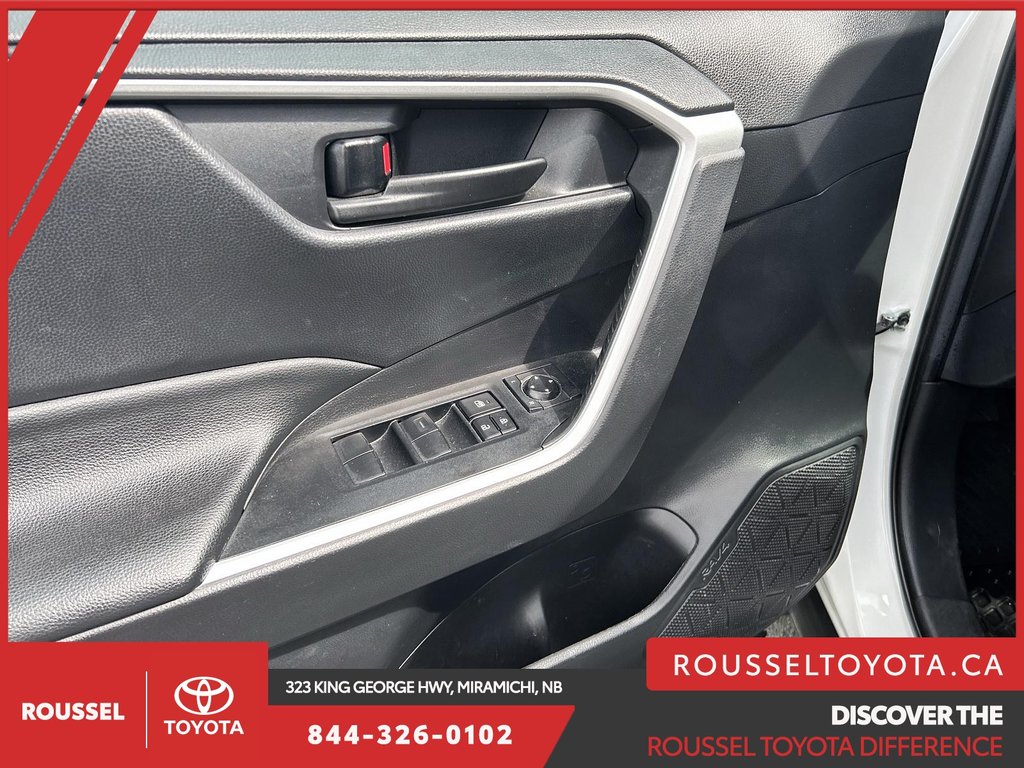 2022  RAV4 LE in Miramichi, New Brunswick - 11 - w1024h768px