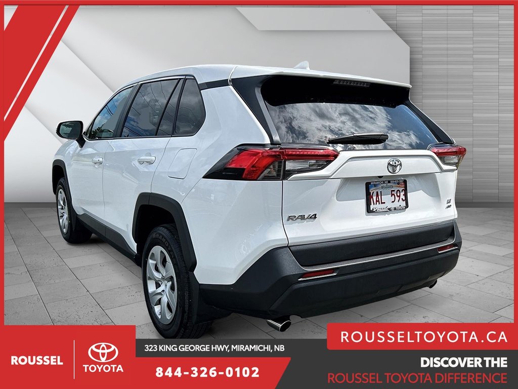 2022  RAV4 LE in Miramichi, New Brunswick - 4 - w1024h768px