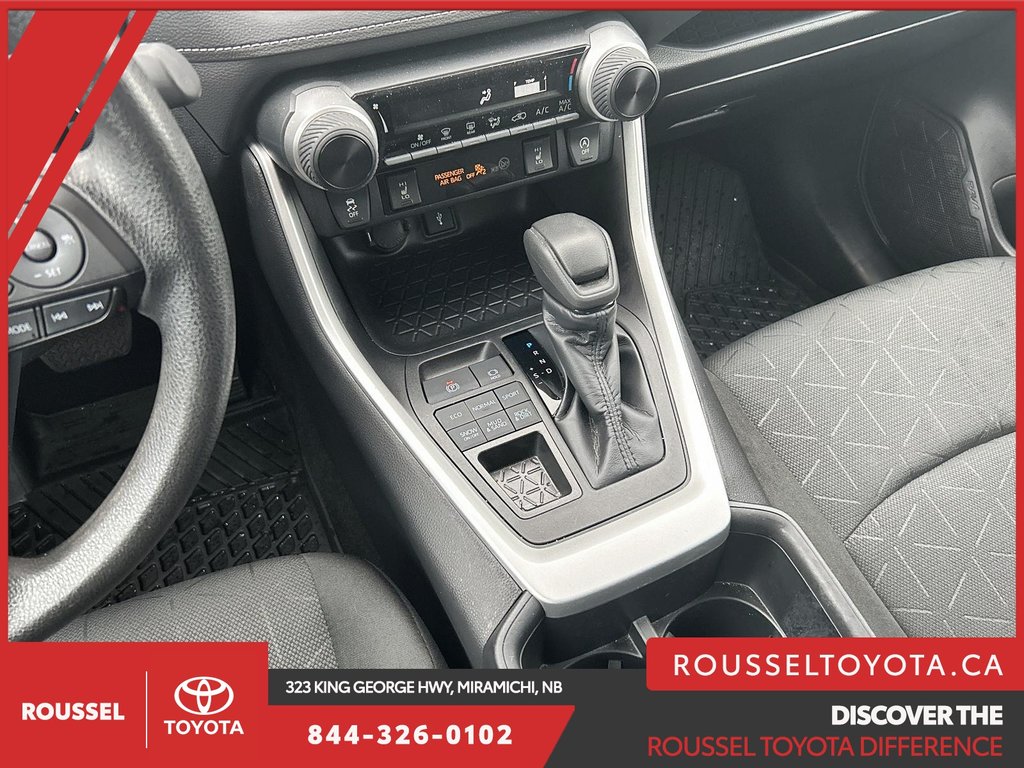 2022  RAV4 LE in Miramichi, New Brunswick - 15 - w1024h768px