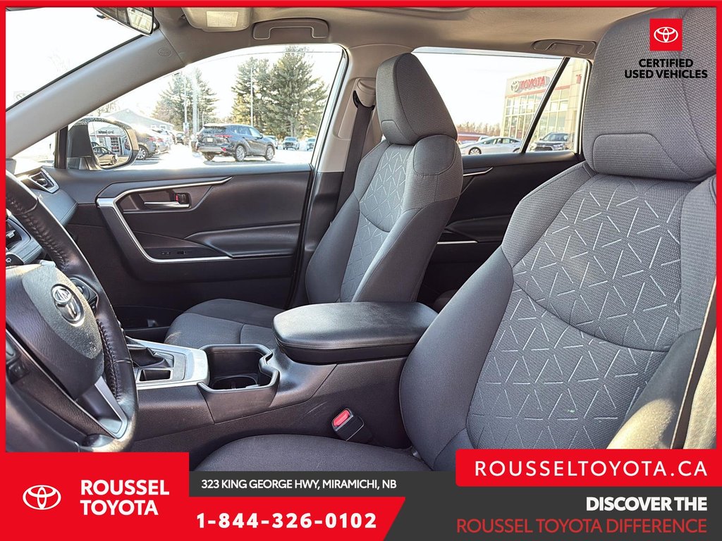 Toyota RAV4 XLE 2022 à Miramichi, Nouveau-Brunswick - 9 - w1024h768px