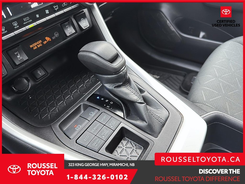 2022 Toyota RAV4 XLE in Miramichi, New Brunswick - 15 - w1024h768px