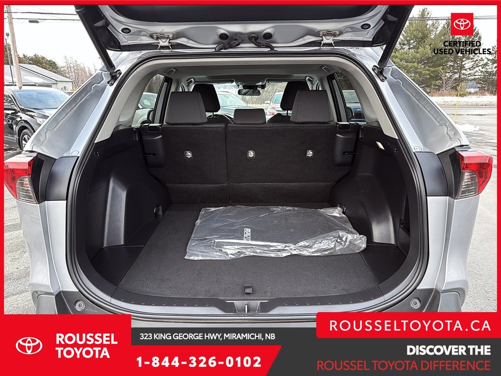 2022 Toyota RAV4 XLE in Miramichi, New Brunswick - 6 - w1024h768px