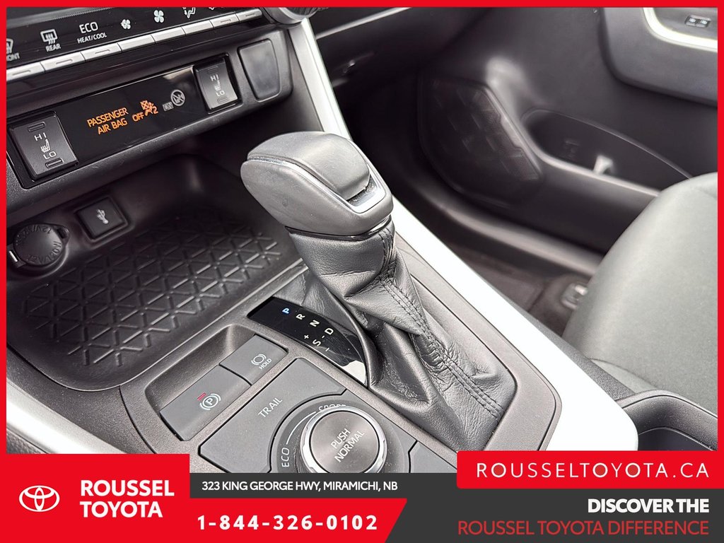 2022 Toyota RAV4 Hybrid SE in Miramichi, New Brunswick - 15 - w1024h768px