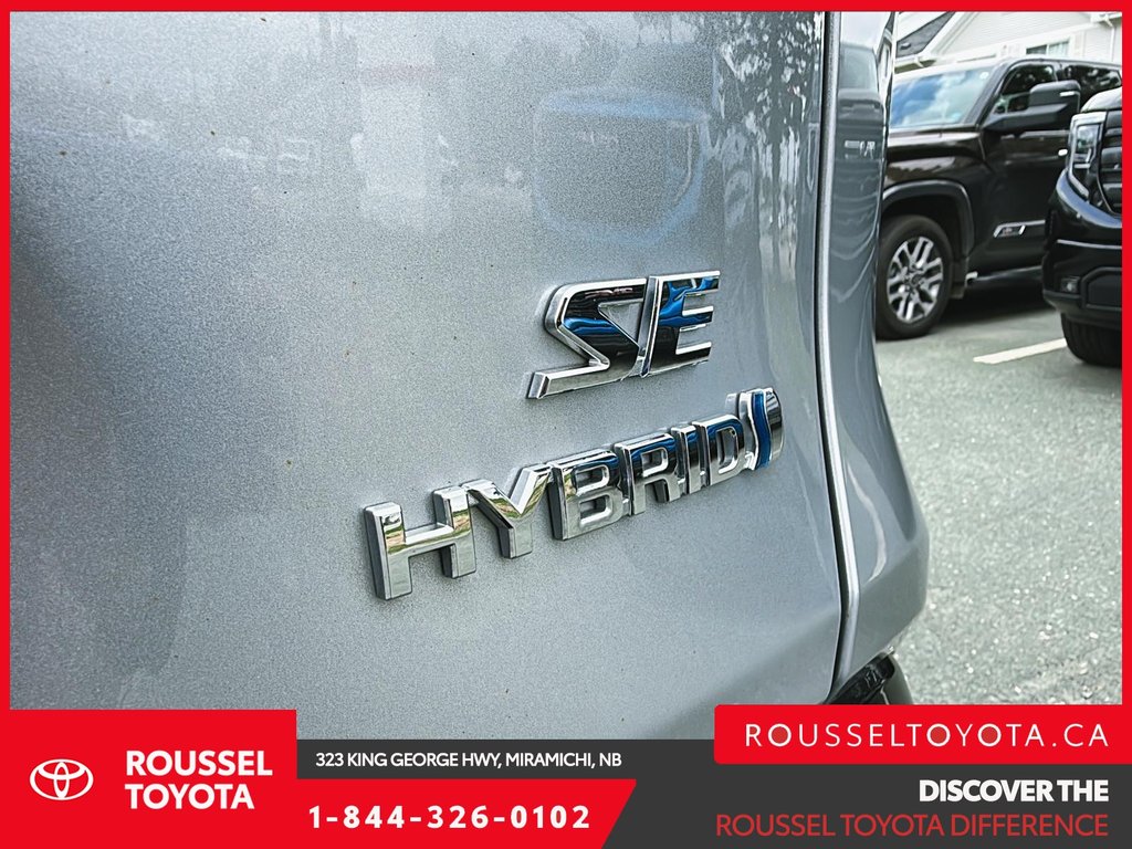 2022 Toyota RAV4 Hybrid SE in Miramichi, New Brunswick - 8 - w1024h768px