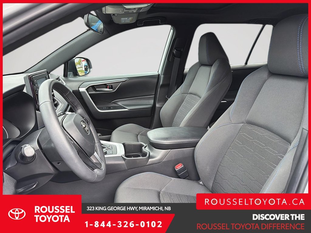 2022 Toyota RAV4 Hybrid SE in Miramichi, New Brunswick - 9 - w1024h768px