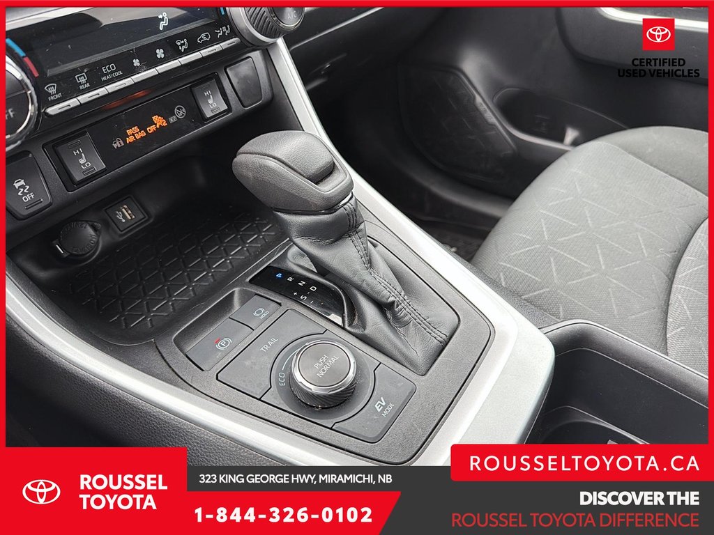 2023 Toyota RAV4 LE HYBRID in Miramichi, New Brunswick - 15 - w1024h768px