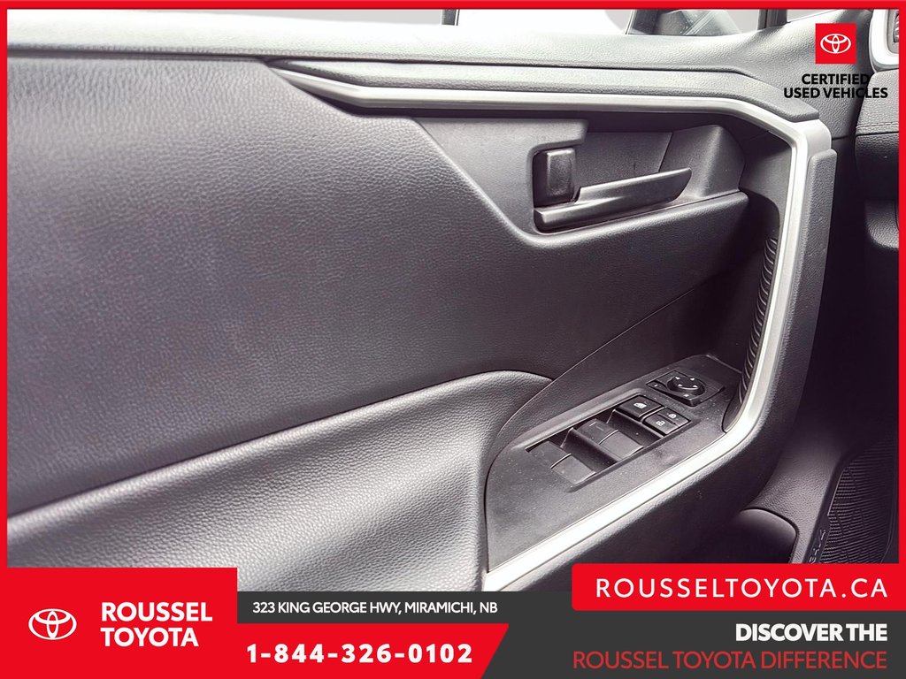 2023 Toyota RAV4 LE HYBRID in Miramichi, New Brunswick - 11 - w1024h768px