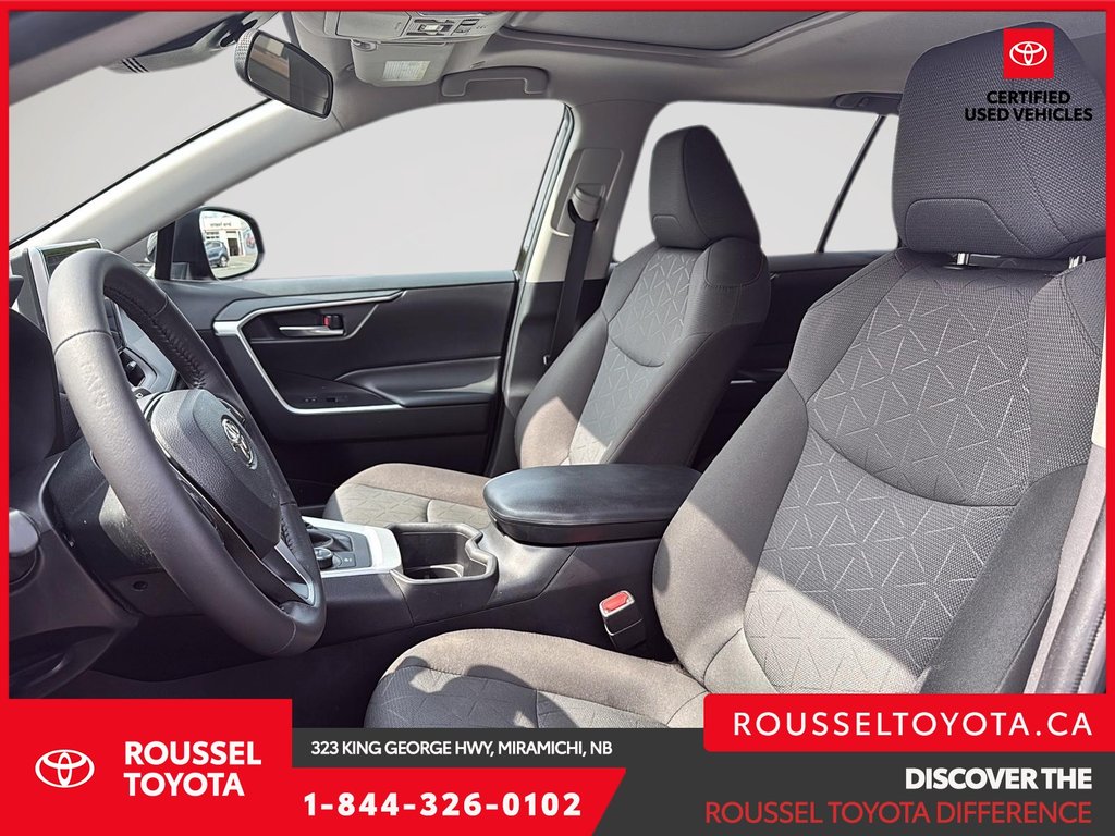 2023 Toyota RAV4 Hybrid XLE in Miramichi, New Brunswick - 9 - w1024h768px