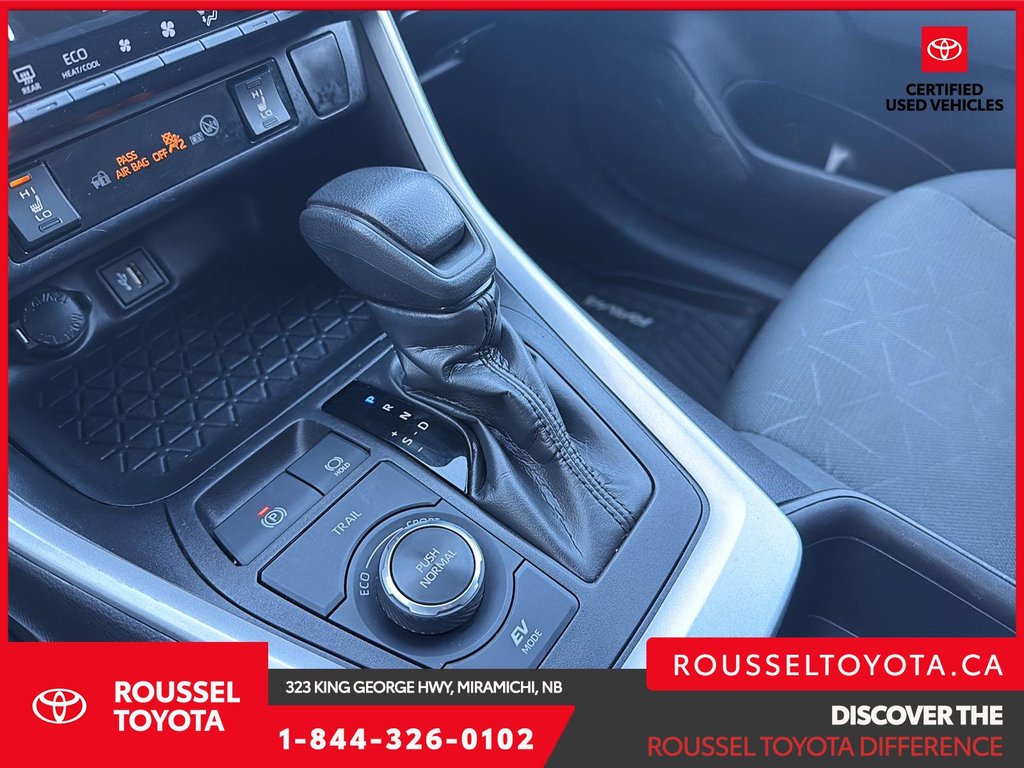 2024 Toyota RAV4 Hybrid LE in Miramichi, New Brunswick - 15 - w1024h768px