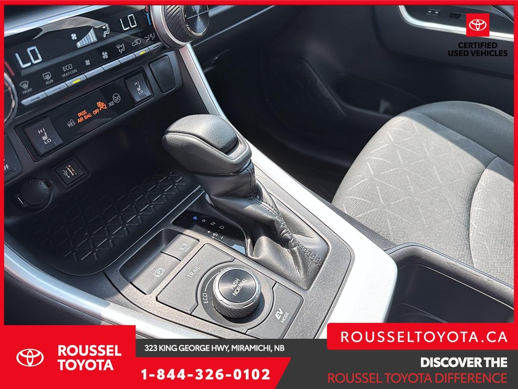 2024 Toyota RAV4 Hybrid LE in Miramichi, New Brunswick - 15 - w1024h768px