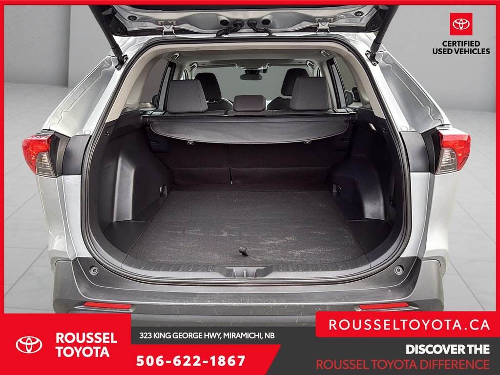 Toyota RAV4 Hybrid XLE 2025 à Miramichi, Nouveau-Brunswick - 6 - w1024h768px