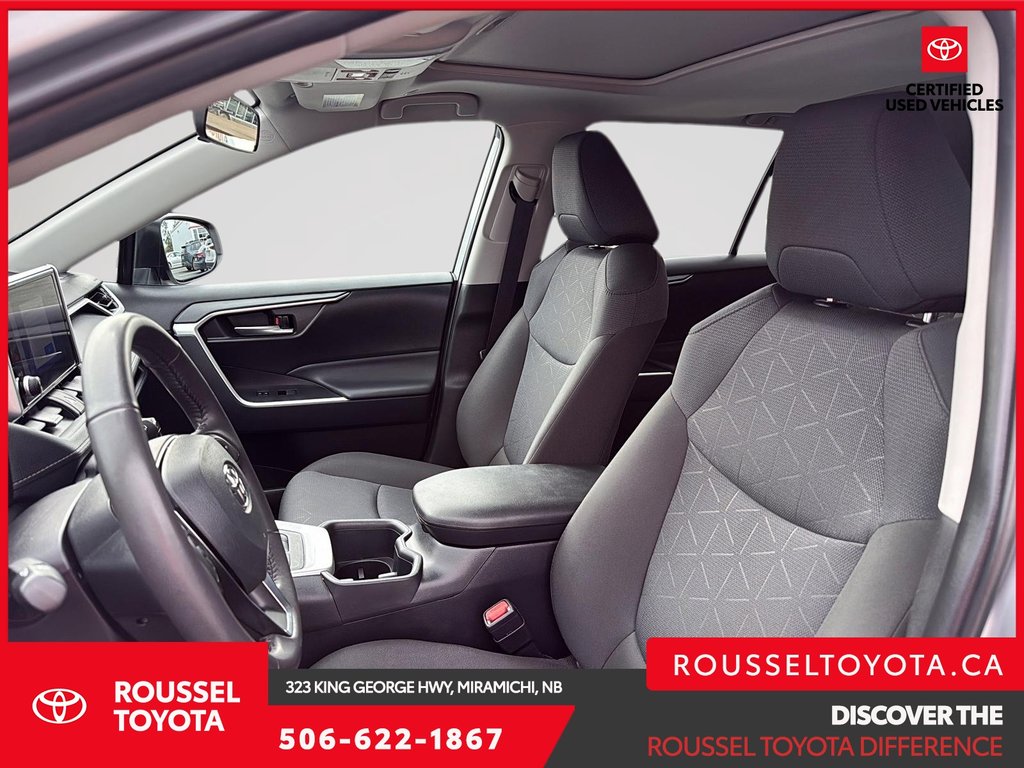 Toyota RAV4 Hybrid XLE 2025 à Miramichi, Nouveau-Brunswick - 9 - w1024h768px