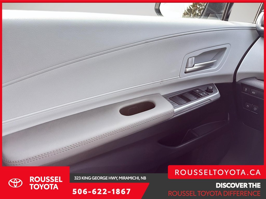 2026 Toyota Sienna Hybrid XLE FWD 8 PASSENGER in Miramichi, New Brunswick - 11 - w1024h768px