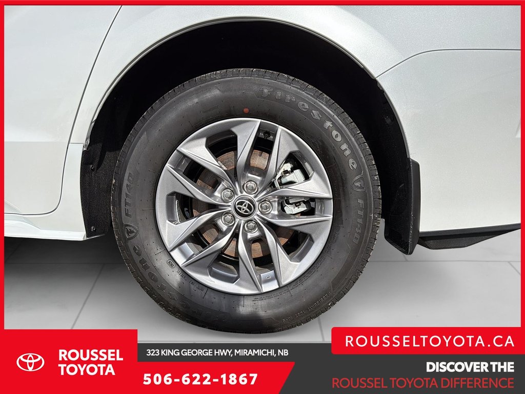 2026 Toyota Sienna Hybrid XLE FWD 8 PASSENGER in Miramichi, New Brunswick - 7 - w1024h768px