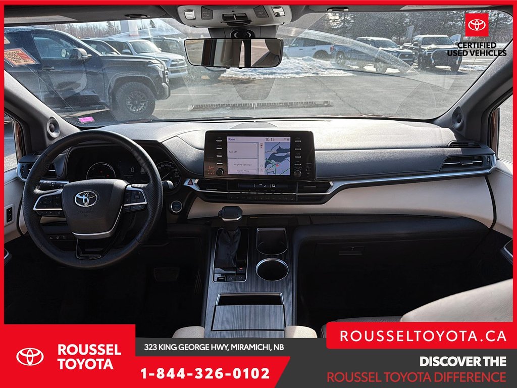 2021 Toyota Sienna LIMITED AWD in Miramichi, New Brunswick - 10 - w1024h768px