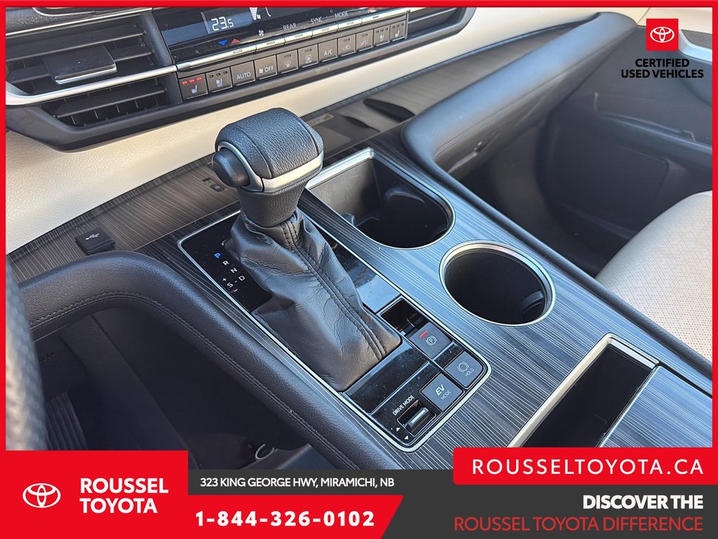2021 Toyota Sienna LIMITED AWD in Miramichi, New Brunswick - 16 - w1024h768px