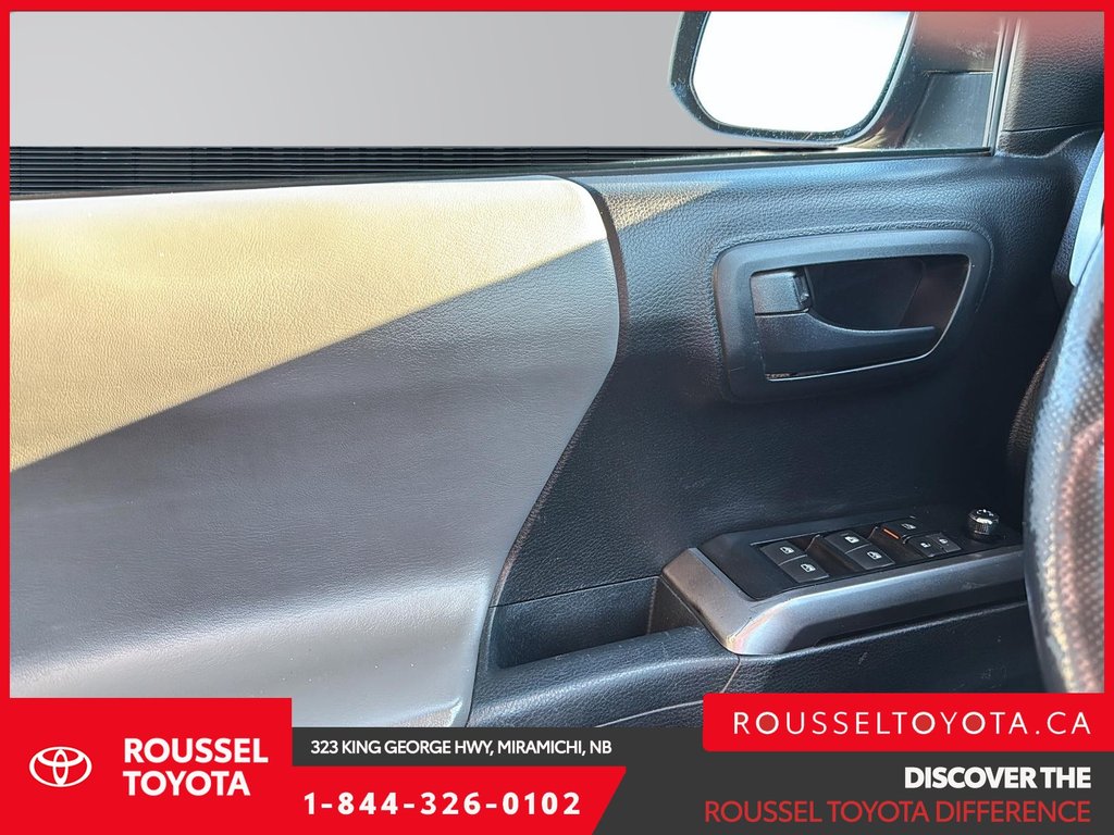 2017 Toyota Tacoma SR5 in Miramichi, New Brunswick - 10 - w1024h768px