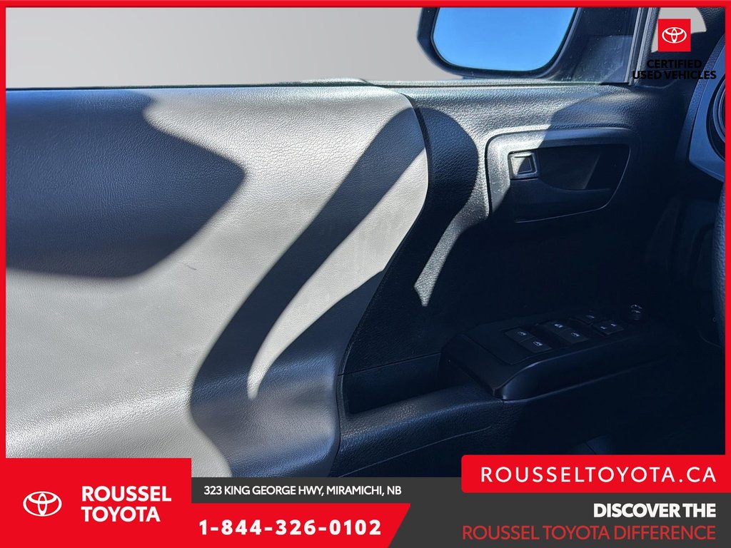 Toyota Tacoma SR5 2021 à Miramichi, Nouveau-Brunswick - 10 - w1024h768px