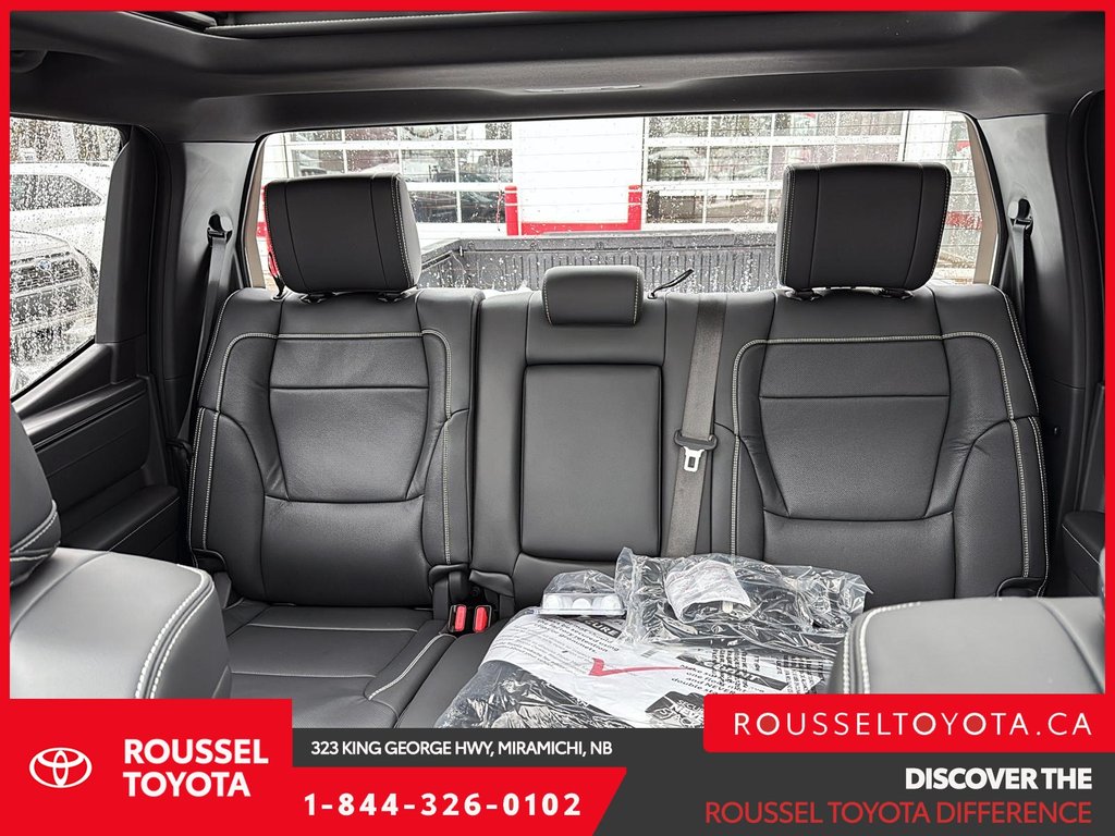 Toyota Tundra LIMITED NIGHTSHADE 2026 à Miramichi, Nouveau-Brunswick - 13 - w1024h768px