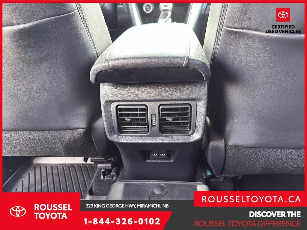2023 Toyota Venza XLE in Miramichi, New Brunswick - 16 - w1024h768px