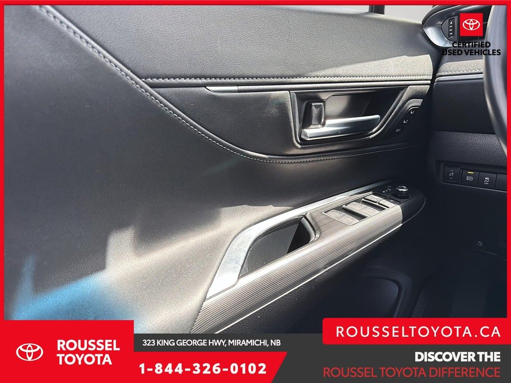 2023 Toyota Venza XLE in Miramichi, New Brunswick - 11 - w1024h768px