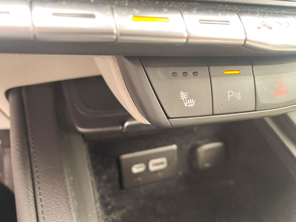 2020 Cadillac XT4 in St-Jérôme, Quebec - 14 - w1024h768px