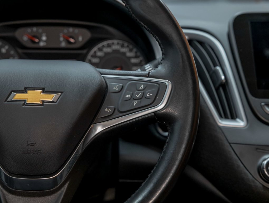 Chevrolet Malibu  2022 à St-Jérôme, Québec - 15 - w1024h768px