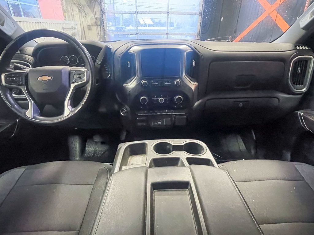 Chevrolet Silverado 1500  2019 à St-Jérôme, Québec - 10 - w1024h768px